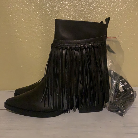 NWOB Rebel By Rebel Wilson Sz 11 Black Ankle Boots - Picture 9 of 12